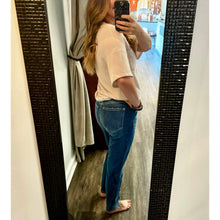Load image into Gallery viewer, Judy Blue~Classic Boyfriend