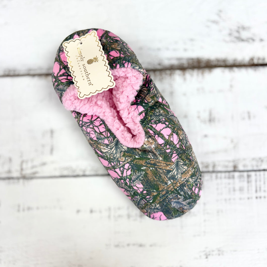 Slippers by Simply Southern~Camo Pink