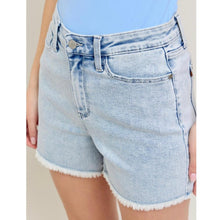 Load image into Gallery viewer, Judy Blue~ Acid Wash Shorts
