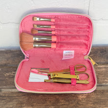 Load image into Gallery viewer, Cosmetic Brush And Nail Set~Pink Dot
