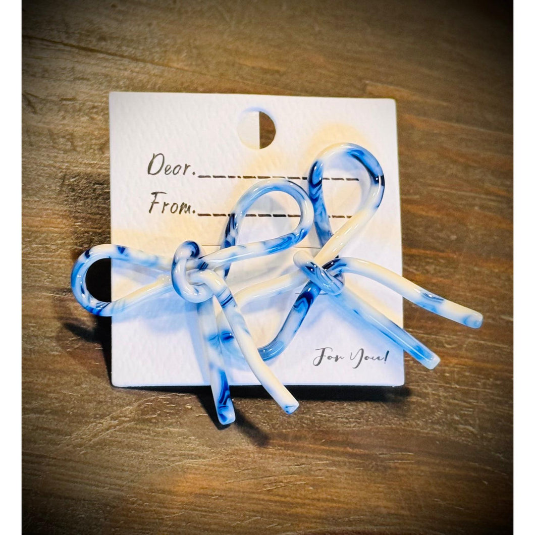 Tie Dye Bow Earrings blue/white