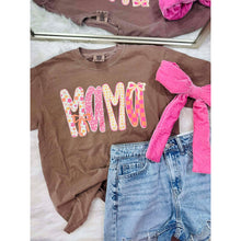 Load image into Gallery viewer, 'Mama' Short Sleeve Tee~Espresso
