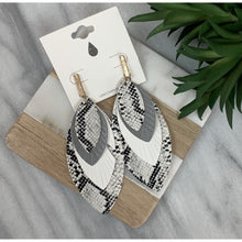 Load image into Gallery viewer, Faux Leather Three Tone Earrings
